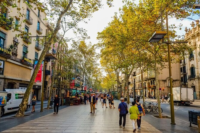 Self-Guided Audio Tour-The Surrealist Barcelona of Dalí and Gaudí - Palau Güell: Gaudí details to look for as you listen