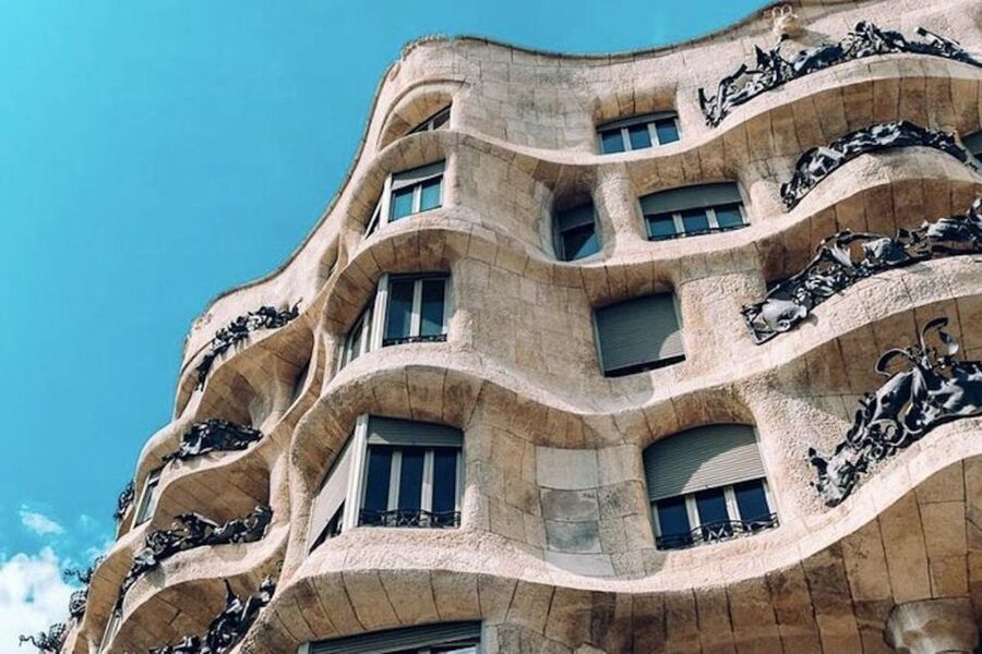 Semi-Private Barcelona Gothic, Parc Guell & Sagrada Familia - Sagrada Familia Inside and Out, With Symbolism Made Clear