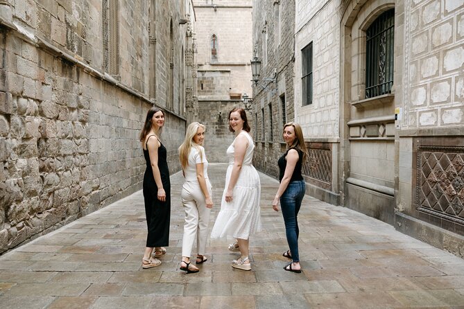 Shine in the Streets of Barcelona: cinematic & candid photos - Gothic Quarter Streets: Candid Chemistry in Motion