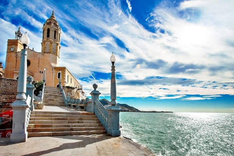 Sitges: Sailboat trip + walking tour and wine cellar tour - Why this Sitges mix works so well for first-time visitors