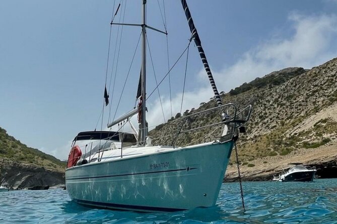 Sitges sailing, walking and winery tour - Celler de lHospital and the CIM: underwater cellars and Malvasia