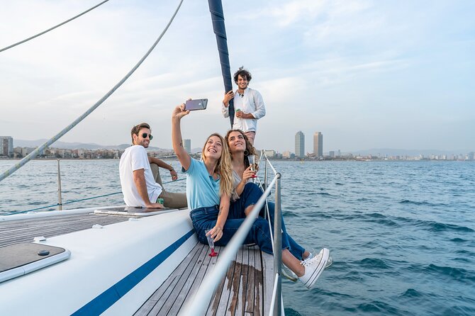 Sitges sailing, walking and winery tour - The quick walking tour: from the harbor vibe to Sitges’ old streets