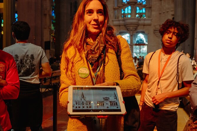 Skip the Line Sagrada Familia Guided Tour & Optional Cava Upgrade - What “unfinished for almost 130 years” looks like on your feet
