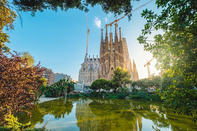 Skip The Line Sagrada Familia Small Group Tour - Price and value: why $64 can make sense for Sagrada Familia
