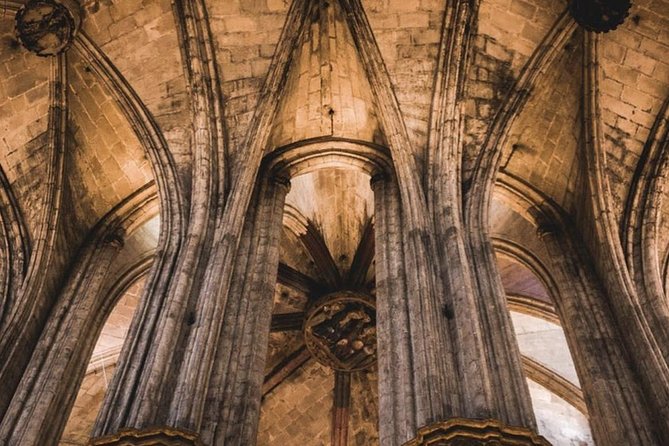 Small Group Barcelona Walking Tour, Flamenco Show & Tapas Dinner - Gothic Quarter walking: Roman walls, Jewish Quarter stops, and Santa Maria Mar timing