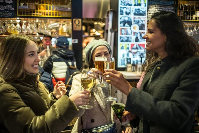 Spanish Oysters, Cava and Ibérico Ham at Barcelona’s La Boqueria Market - Meeting at La Capella and how the 3-hour pace works