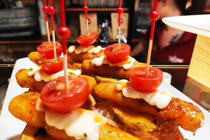 Spanish Wine and Tapas Tour in a Local Neighborhood in Barcelona - Entering El Poble Sec: why this neighborhood works