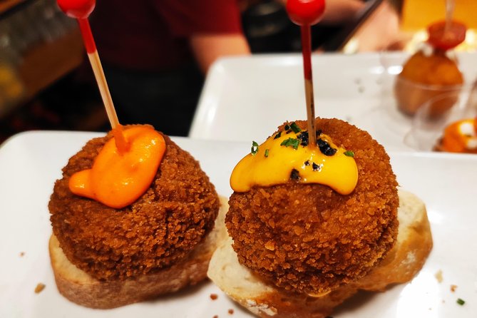 Spanish Wine and Tapas Tour in a Local Neighborhood in Barcelona - Why the price of about $93.16 makes sense for this format