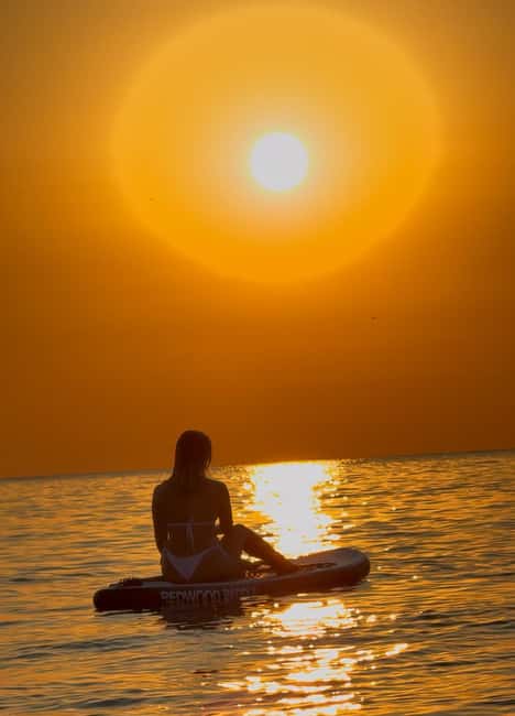 STAND UP PADLE SURF SUNRISE+BREAKFAST+PHOTOS&VIDEOSPRO+GUIDE - Meeting Moana in Barceloneta, gear up fast