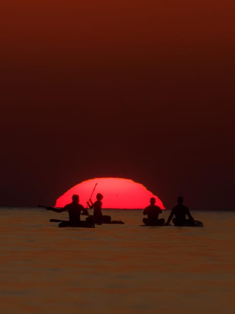 STAND UP PADLE SURF SUNRISE+BREAKFAST+PHOTOS&VIDEOSPRO+GUIDE - Moana with music: a playful twist on an early morning activity