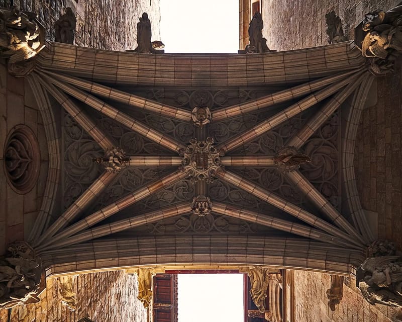 Stories, Legends and Mysteries of Barcelona - Meet Ivan at Carrer d’Estruc and Carrer de Fontanella