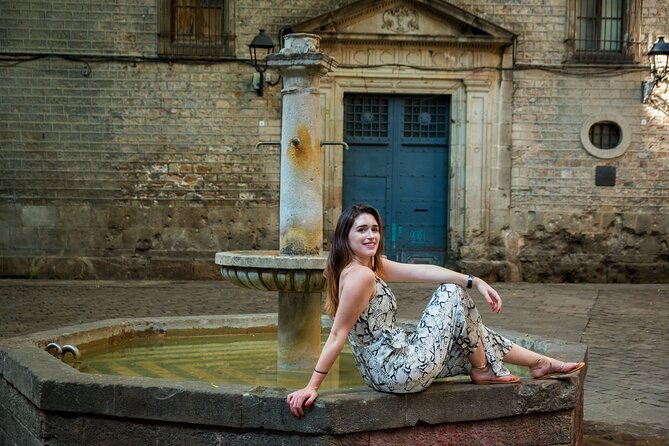 Sunny Barcelona Photoshoot - Adding Sagrada Familia: The One Extra Worth Considering
