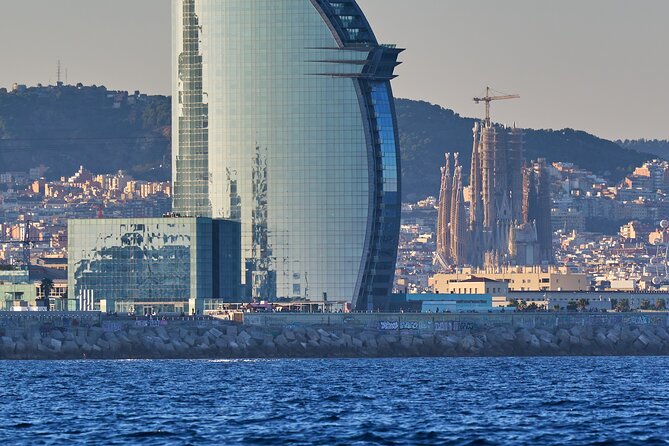 Sunset Sailing Cruise in Barcelona led by Young & Local Captain - Port Vell at the beginning: the old port gets you in the mood