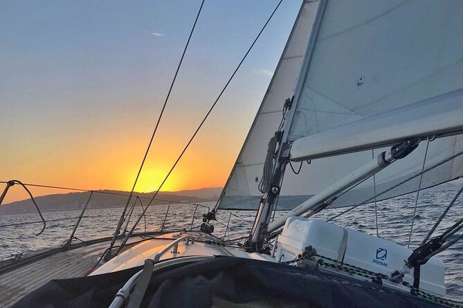 Sunset Sailing Tour in Barcelona - Key Things That Make This Sunset Sail Worth It