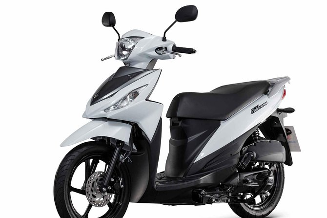 Suzuki Address 125cc - Pick-up at Carrer de Roger de Llúria, how to start smoothly
