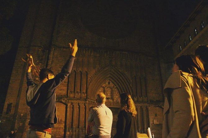 Tapas and Wine Walking Tour in Barcelona - How This Barcelona Tapas And Wine Walk Feels In Real Life