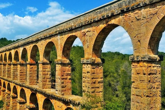 Tarragona Private Tour with Hotel Pick Up - Central Market and the Mediterranean Balcony: local life plus big sea views