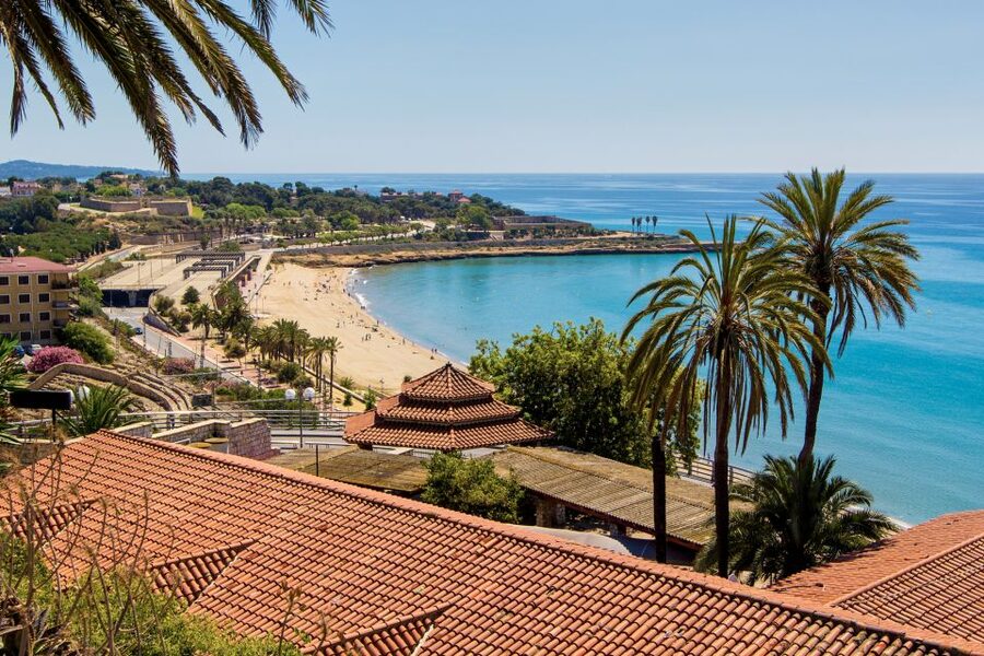 Tarragona & Sitges Small Group Full-Day Tour - Sitges After 2:00 pm: Lunch Timing and Choosing Your Beach
