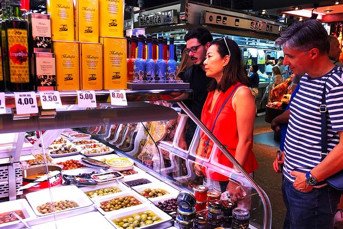 Tasty Barcelona Street Food Tour With Local Market Visit - Entering The Market Mood at LiceuCiutat Vella