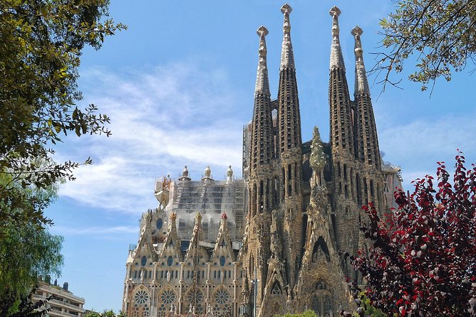 Taxi Transport from Barcelona airport to hotel - What the Ride Feels Like Once You’re In the Car