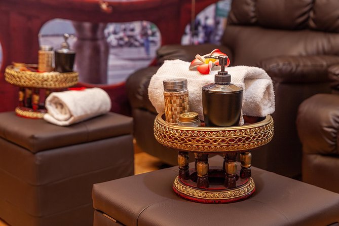 Thai Foot and Leg Massage 30 min in BARCELONA - The Casa Batlló-inspired room: comfort you can feel fast