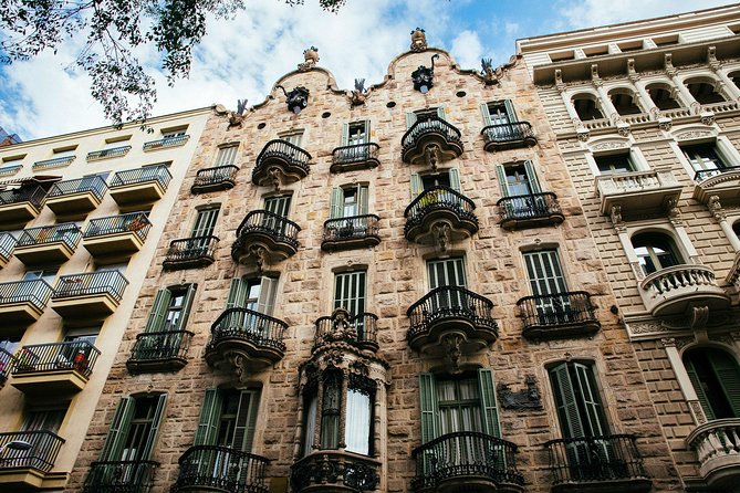 The Beauty of Barcelona by Bike: Private Tour - Casa Batlló: a quick, high-impact look at the dragon-roof era