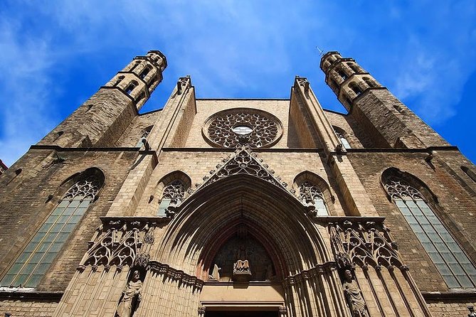 'The Cathedral of the Sea' Walking Book Tour - Carrer Montcada: noble doorways and the city’s layered past