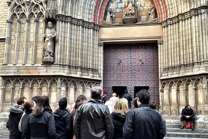 'The Cathedral of the Sea' Walking Book Tour - Timing, pace, and what 2 hours really means on these streets