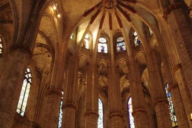 'The Cathedral of the Sea' Walking Book Tour - Santa Maria del Mar: the Gothic anchor stop that makes the whole tour click