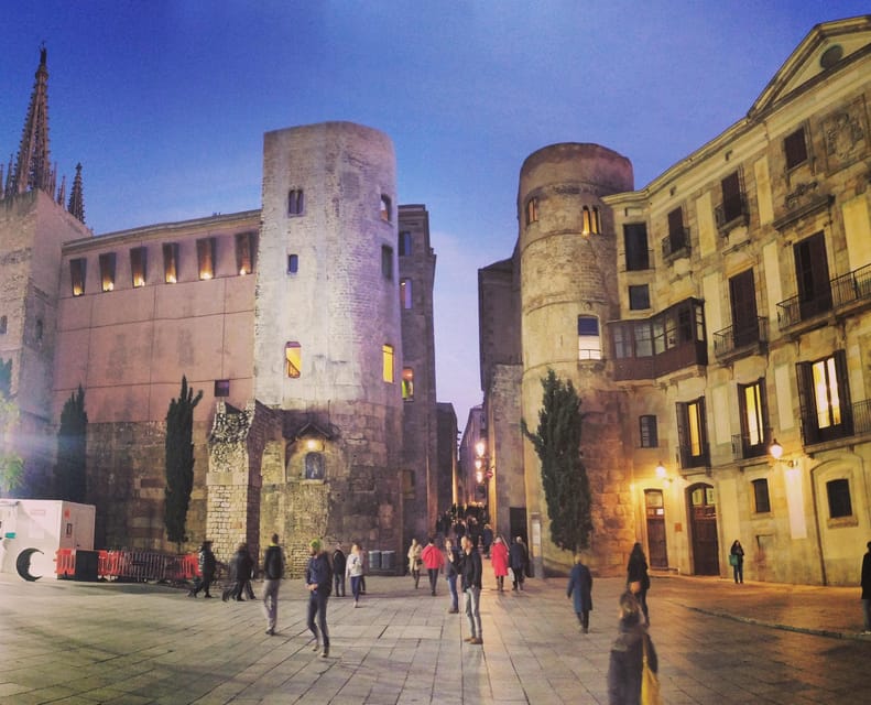 The Timeless Beauty of Barcelona’s Gothic and Born Quarters - Luca BCN’s One-Man-Band Style: Stories First, Details Close Behind