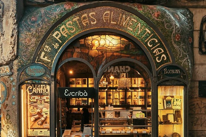 The Ultimate Old Town Tour in Barcelona - Starting at Pl. del Teatre, 30, and why the meeting spot works