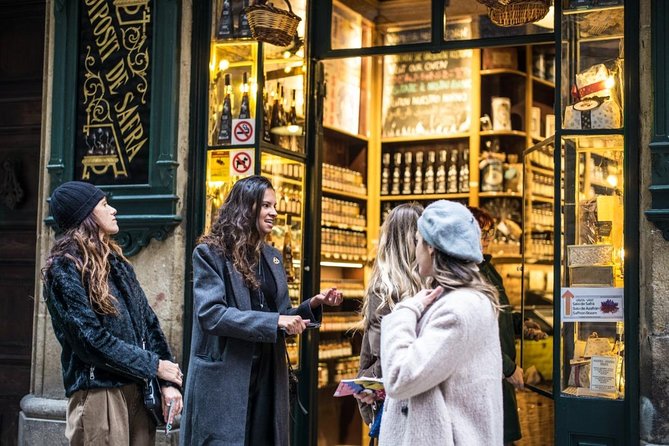 The Ultimate Old Town Tour in Barcelona - Old Jewish Quarter: ending on a deeper neighborhood story