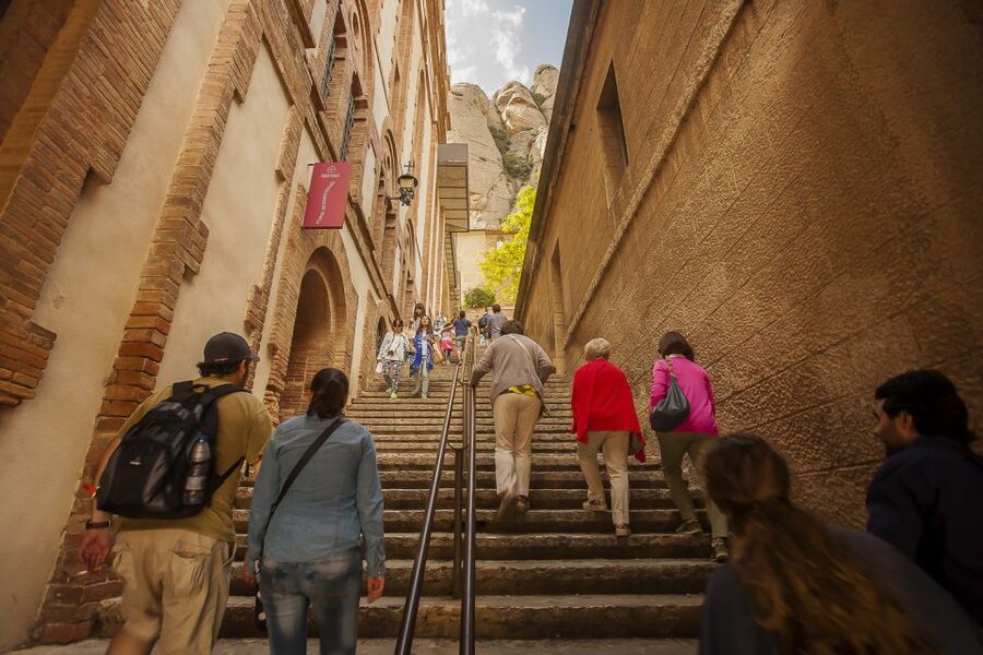 Tot Montserrat: Transport, Museum Tickets, and Lunch - Audiovisual Gallery: A Helpful Indoors Primer Before You Walk