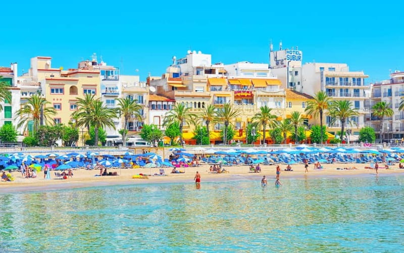 Tour in Sitges ( Bcn): Cultural diversity, tapas and beach - Sitges in 4.5 Hours: A Good Plan for Food, Culture, and Sand
