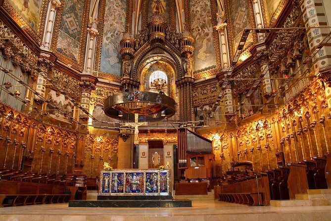 Transfer to Montserrat Monastery from Barcelona - Abadia de Montserrat: what you get in about 30 minutes