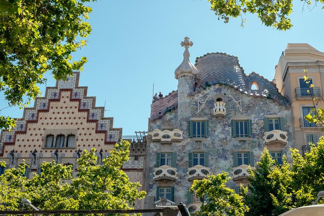 Treasures of Barcelona: Private Gaudi Walking Tour - Why This Gaudí Walk Feels Personal, Not Rushed