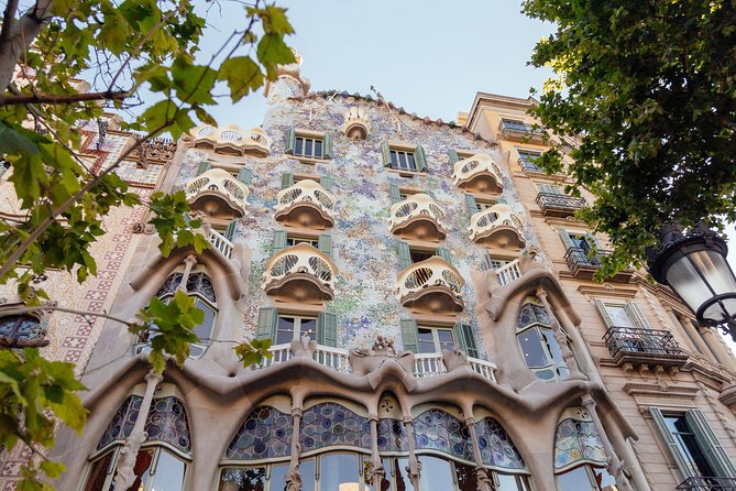 Treasures of Barcelona: Private Gaudi Walking Tour - Timing Tips for a 3-Hour Walk