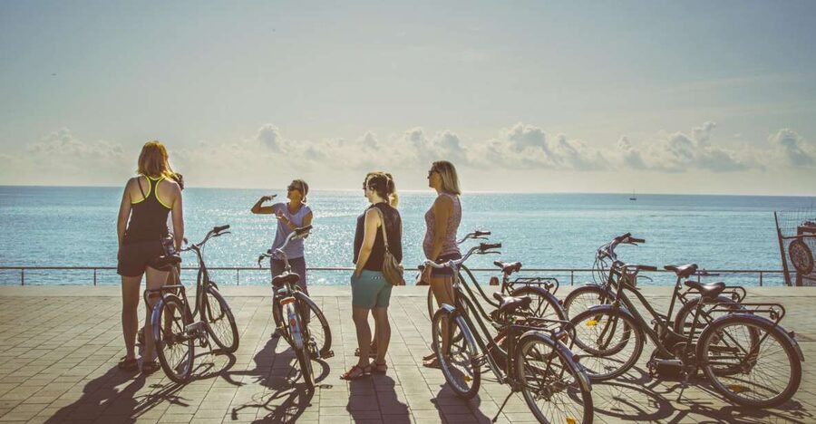 Unusual Barcelona Bike Tour in French - A French-led bike tour that keeps Barcelona human, not just historic