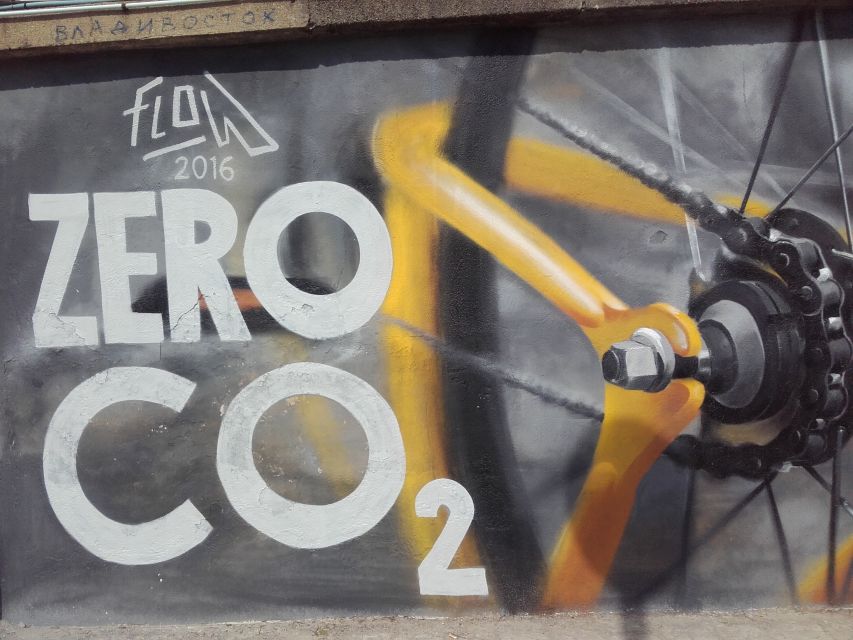 Unusual Barcelona Bike Tour in French - The guide matters: French language, lived experience, and memorable delivery