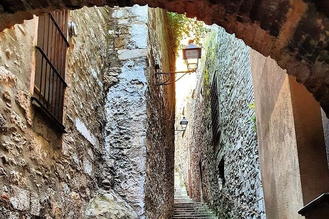 Walking Tour in Girona History and Gastronomy with Tasting - The Jewish Quarter and why you do not need a museum ticket here