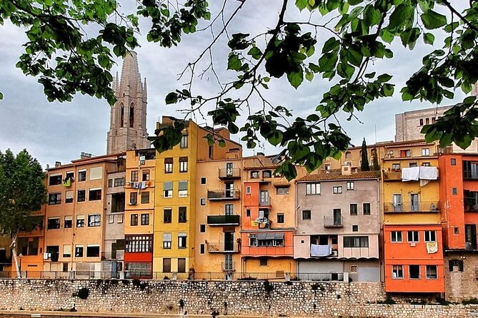 Walking Tour in Girona History and Gastronomy with Tasting - El Cul de la Lleona: the legend stop that gives Girona personality