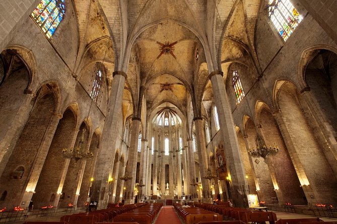 Welcome Tour in Barcelona - El Born and Mercat de Born: Where Stories Feel Local
