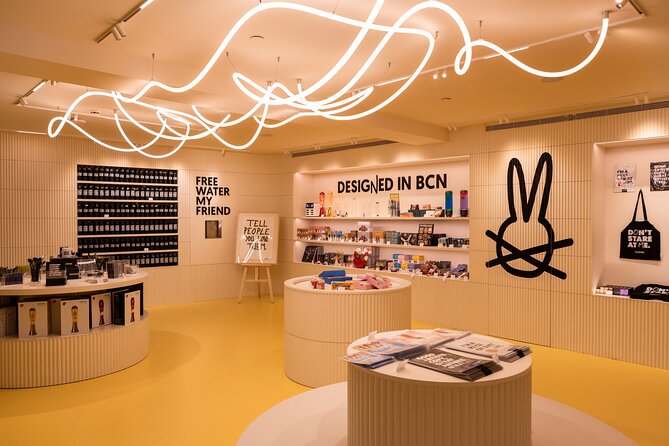White Rabbit Museum: The Best Immersive Experience in Catalonia - VR, immersive cubes, and screens that feel like play