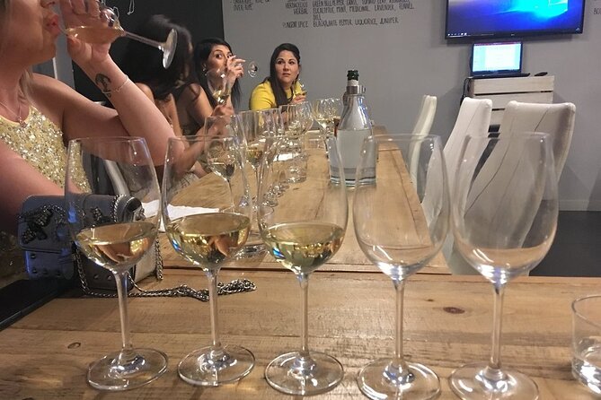 Wine Tasting Experience in Barcelona - Cheese and local snacks: when pairing changes the wine for you