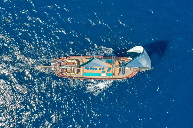 Wooden Boat Sailing with Tapa and Welcome Drink - Key Things I’d Pay Attention To